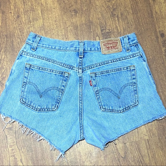 Levi's Pants - VINTAGE LEVI’S High Rise Mom Jeans Shorts Size 10